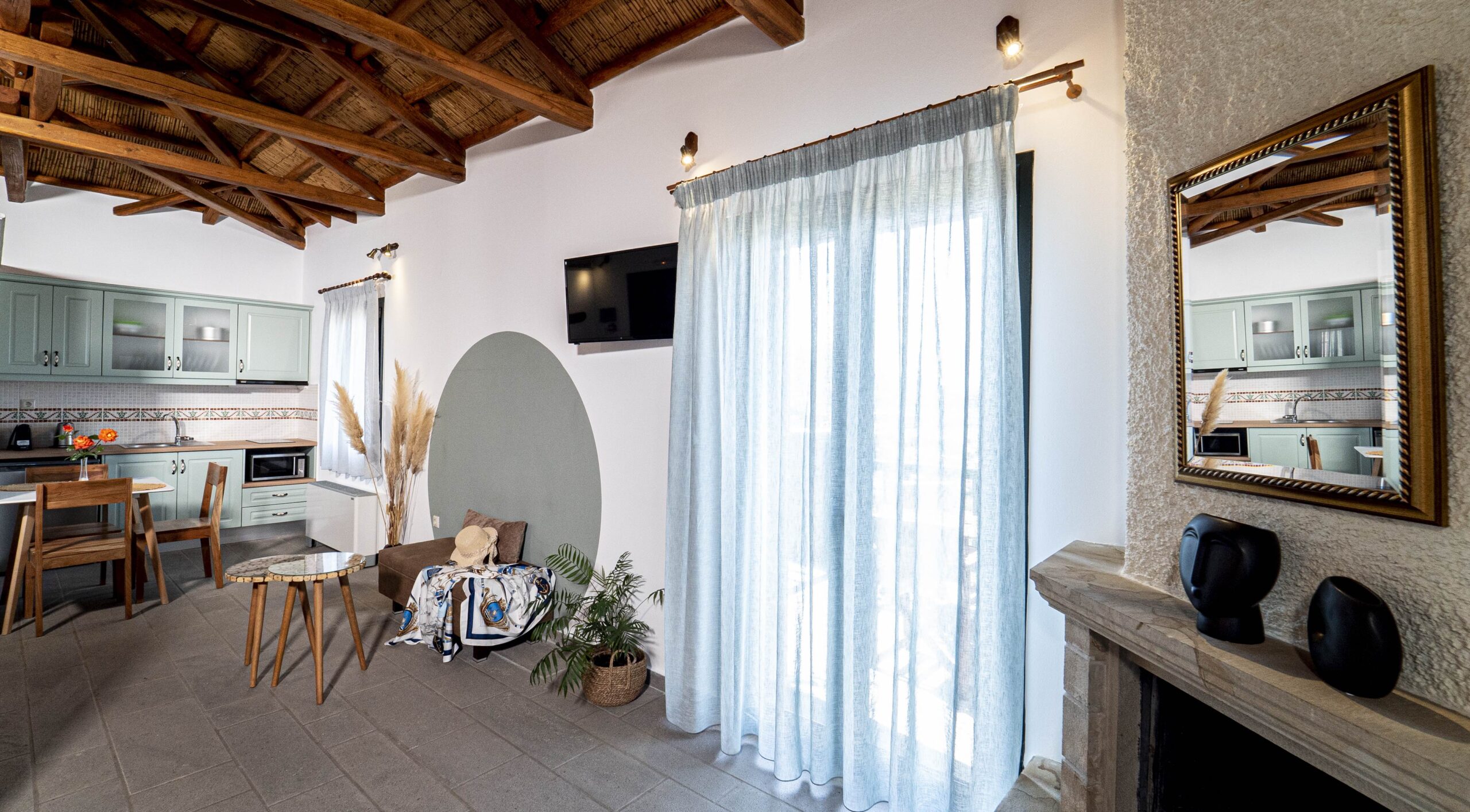 Lithoessa Guesthouse